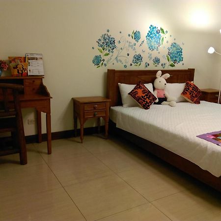 Tainan Yi Home Екстериор снимка