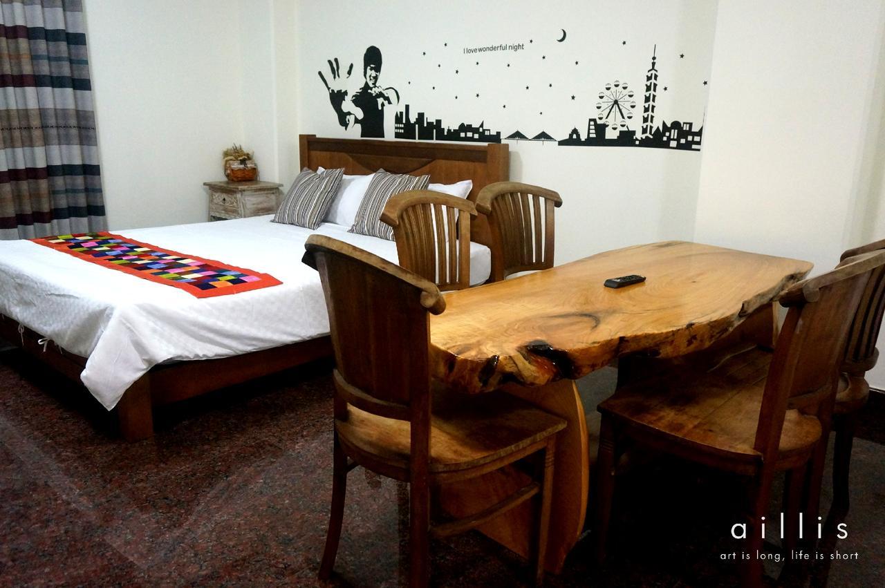 Tainan Yi Home Екстериор снимка